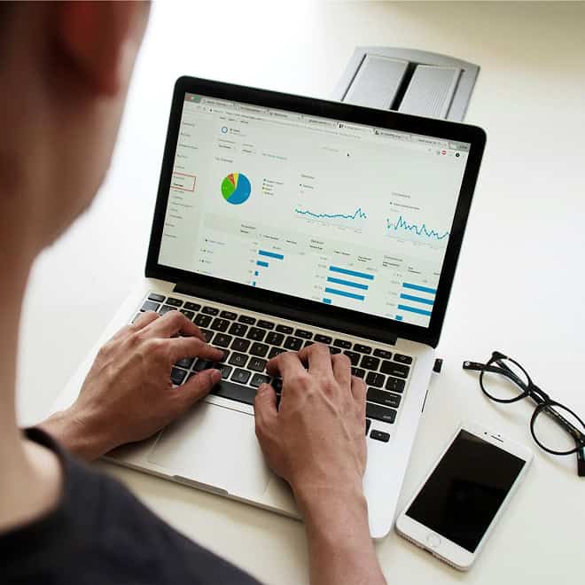 Backlink charts on a laptop